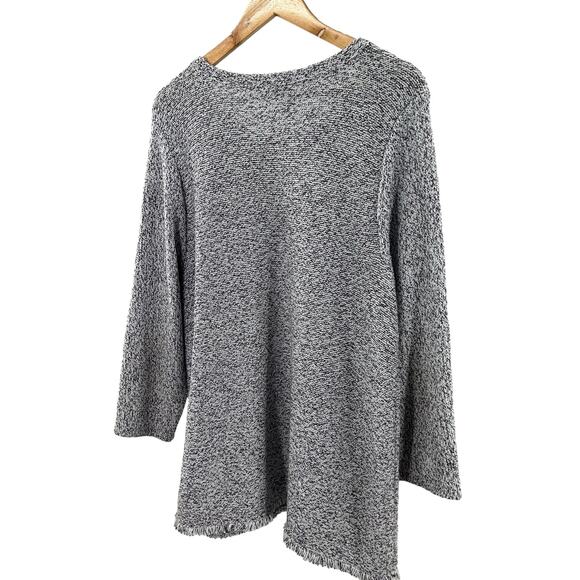 Chico’s Size 3 Gray Sweater with Fringed Bottom Size 16/18-‎ Comfy & Stylish! - Picture 4 of 10